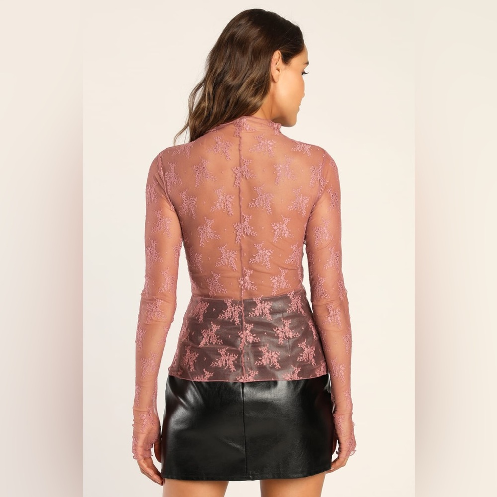 🎉LAST PIECE🎉FREE PEOPLE Lady Lux Layering Top Pink Tint - Picture 4 of 8